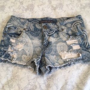 Celebrity Pink paisley cut off jean shorts sz 5